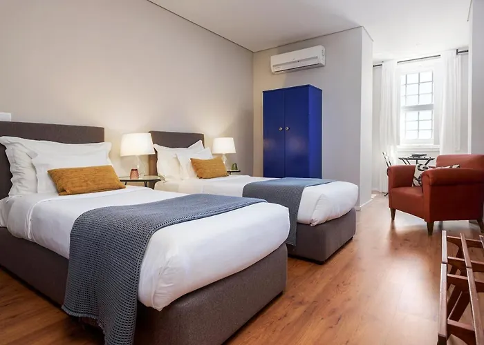 B The Guest Downtown