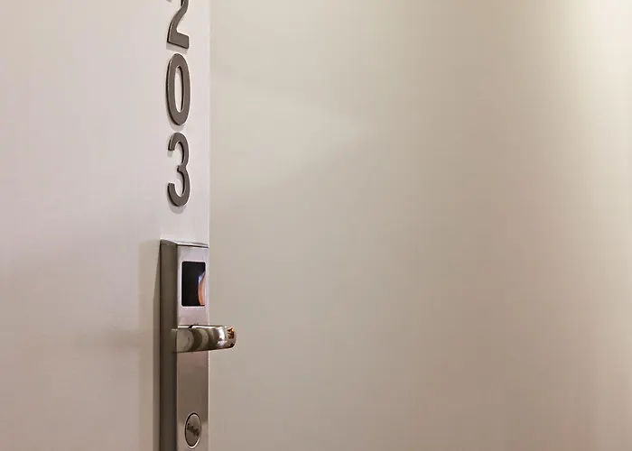 B The Guest Downtown 3* Porto