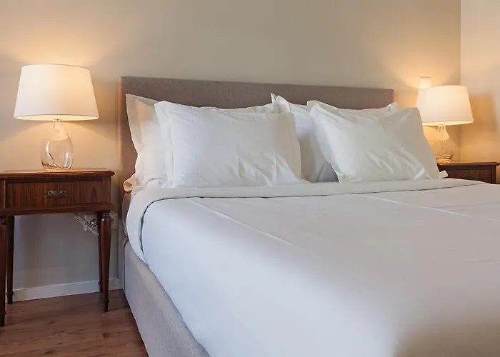 Otel B The Guest Downtown