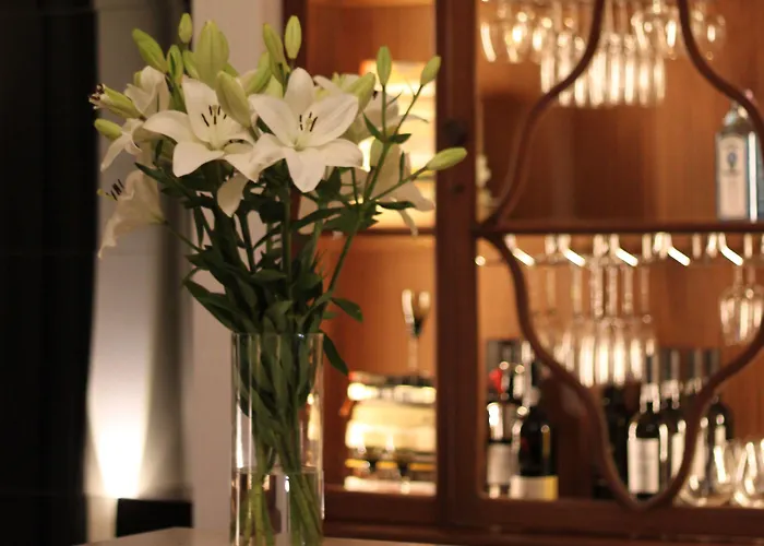 B The Guest Downtown Hotel Porto