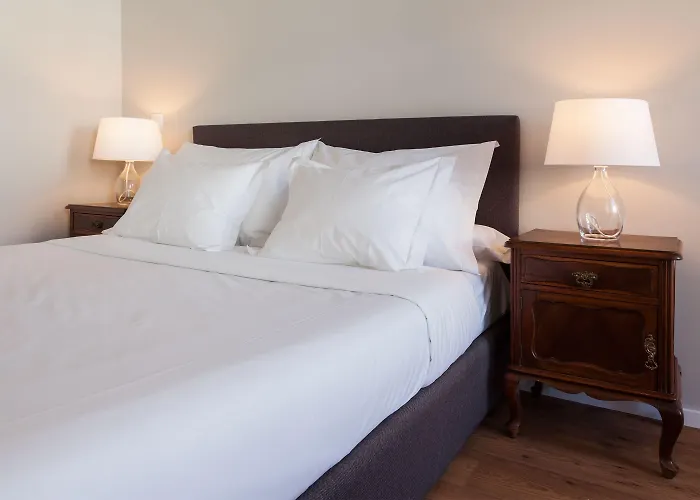 B The Guest Downtown Hotel