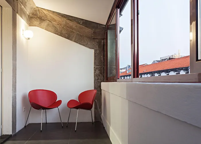 B ザ ゲスト ダウンタウン ホテル 3*