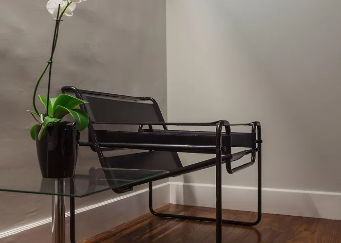 B The Guest Downtown