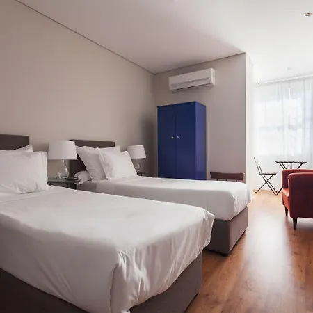 B闹市区客人酒店