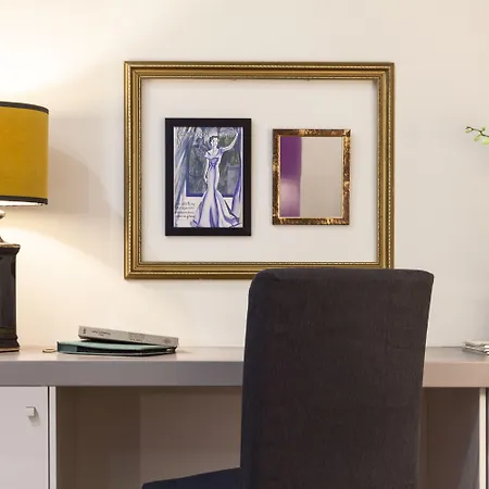 B闹市区客人酒店 酒店