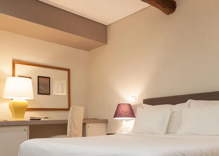 Hotel B The Guest Downtown Oporto