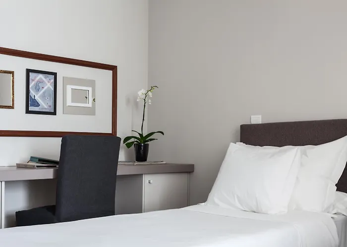 Hotel B The Guest Downtown Oporto